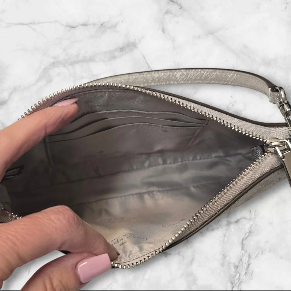 Kate Spade Flower‎ Star Toss Convertible Wristlet NEW ☆
